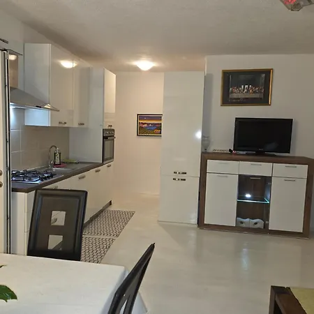 Mit Zwei Schlafzimmer Pool Und Jacuzzi