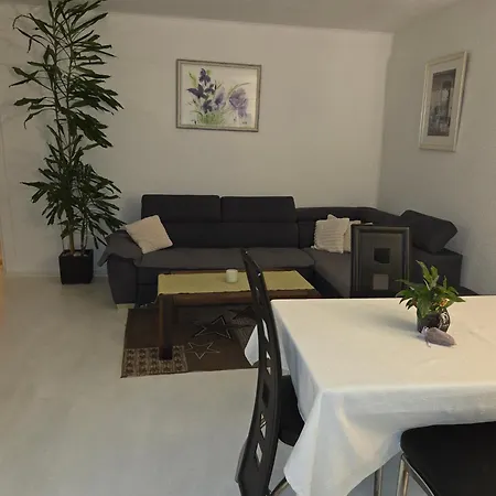 Apartman Mit Zwei Schlafzimmer Pool Und Jacuzzi Fažana