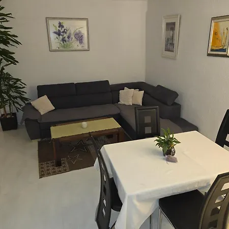 Apartman Mit Zwei Schlafzimmer Pool Und Jacuzzi Fažana