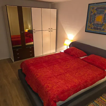 Mit Zwei Schlafzimmer Pool Und Jacuzzi Apartman