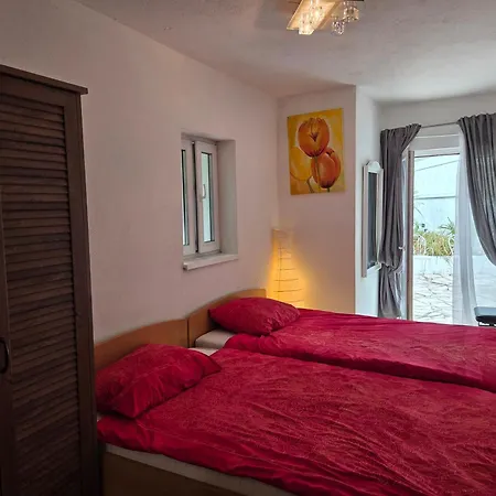 Apartman Mit Zwei Schlafzimmer Pool Und Jacuzzi *