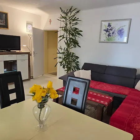 Mit Zwei Schlafzimmer Pool Und Jacuzzi