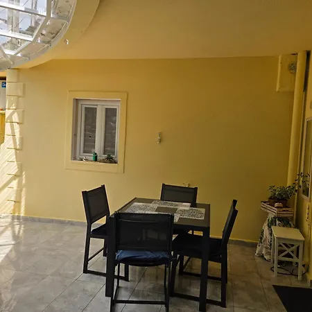 Apartman Mit Zwei Schlafzimmer Pool Und Jacuzzi *