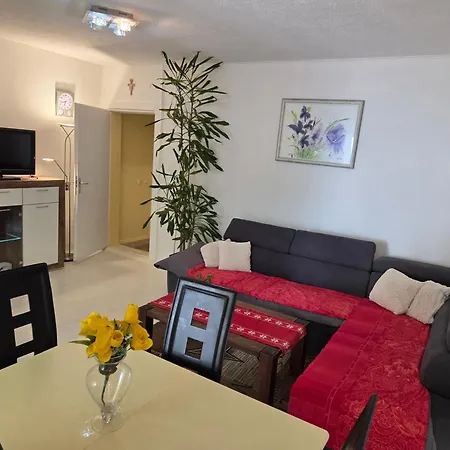 Mit Zwei Schlafzimmer Pool Und Jacuzzi Apartman *
