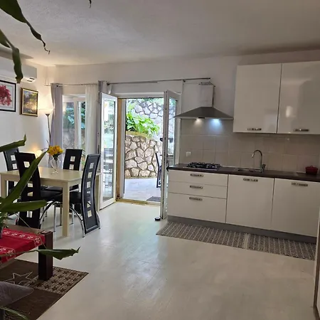 Mit Zwei Schlafzimmer Pool Und Jacuzzi